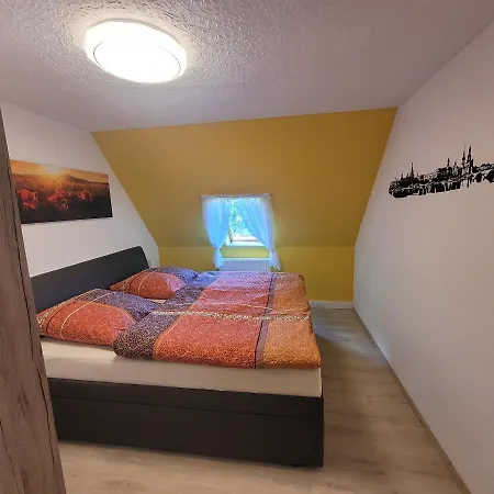 Am Lockwitzbach * دريسدن